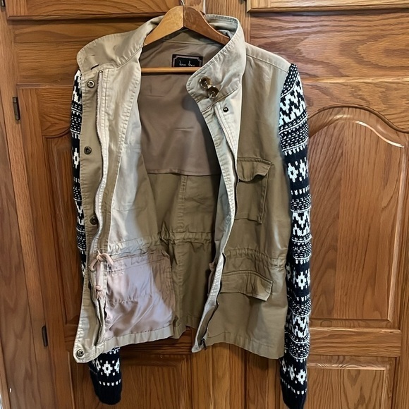 Love Tree Utility Jacket - Picture 3 of 5